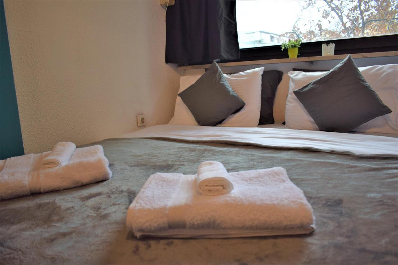 M - Square Private Rooms Skopje Luaran gambar