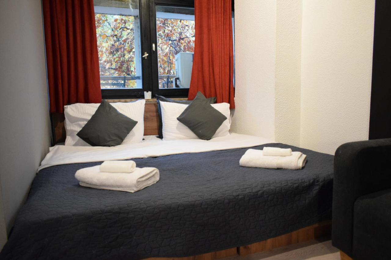 M - Square Private Rooms Skopje Luaran gambar