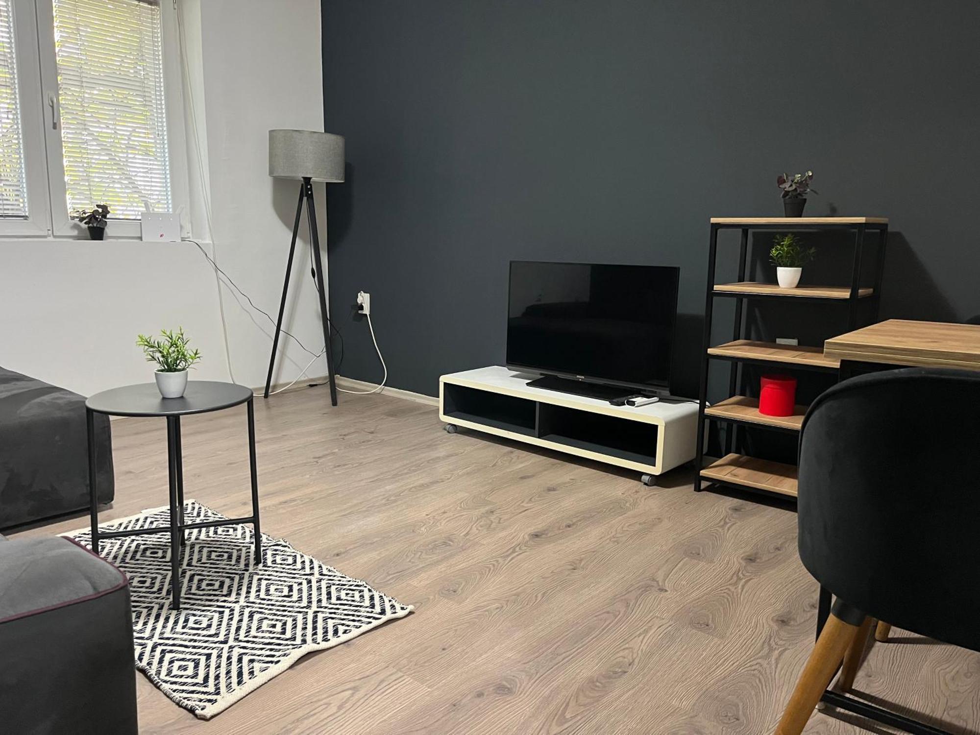 M - Square Private Rooms Skopje Bilik gambar